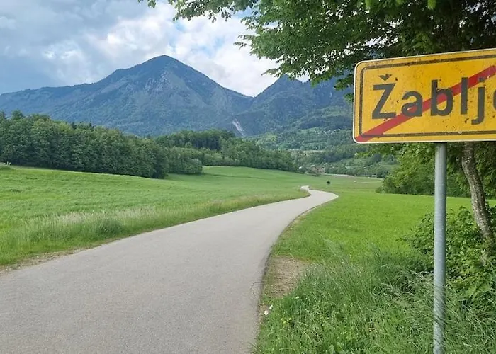 Apartma In The Countryside Under Storzic Appartamento *